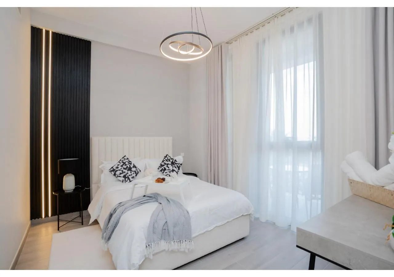 アパート Modern 1Br Apt Noor 1 With Serene Outlook By Vibel ドバイ