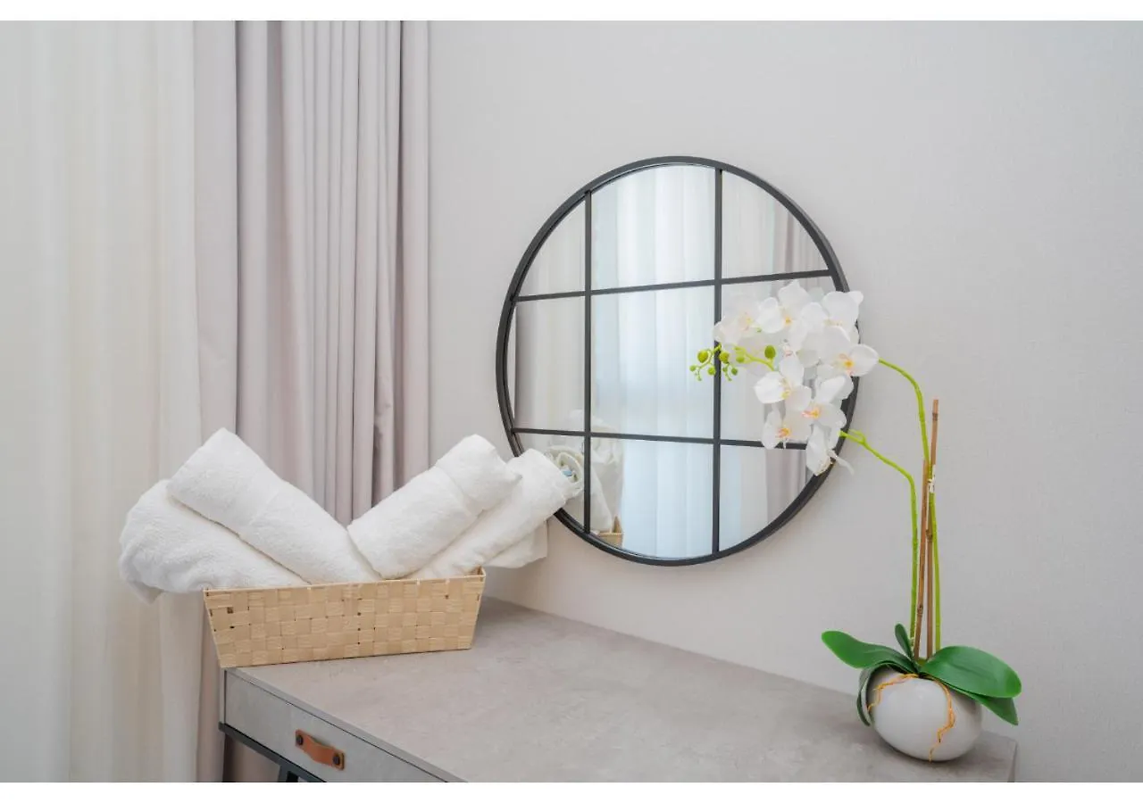 Modern 1Br Apt Noor 1 With Serene Outlook By Vibel Dubai Apartment
