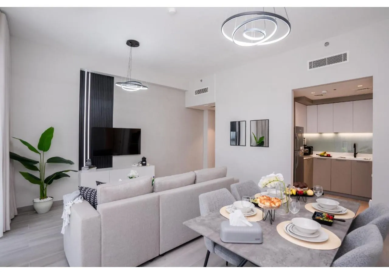 Modern 1Br Apt Noor 1 With Serene Outlook By Vibel Dubai